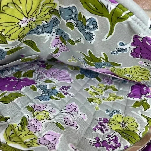 Vera Bradley Gray Purple Floral Kiss Quilted Lock Top Shoulder Bag Purse - Picture 5 of 5